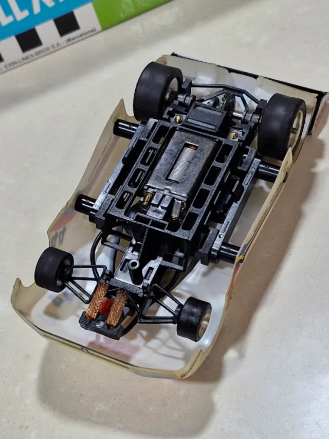 Scalextric Peugeot SRS