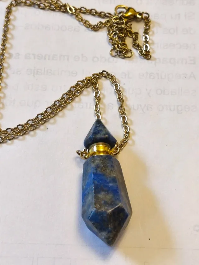 Colgante Botellita Perfumadora Mineral