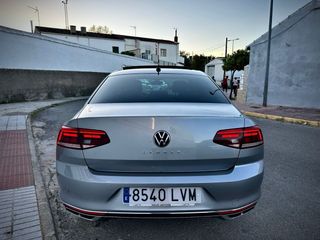 Volkswagen Passat 2022