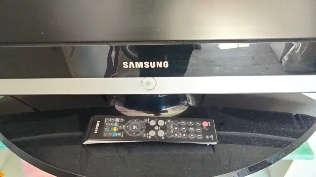 Televisión Samsung 37"