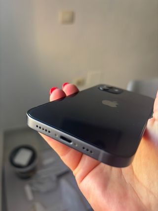 iPhone 12 Negro Impecable, siempre con protectores
