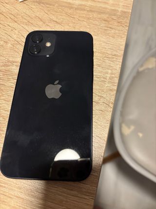 iPhone 12 Negro Impecable, siempre con protectores