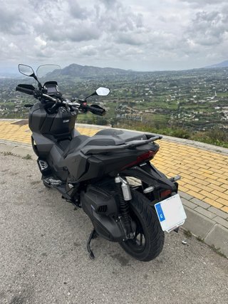 Honda ADV350 2023 Maxi Scooter