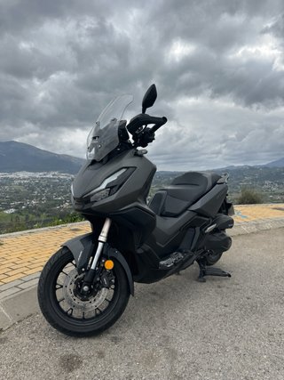 Honda ADV350 2023 Maxi Scooter
