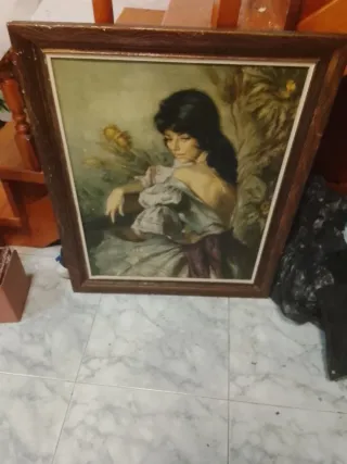 Cuadro de mujer con flores