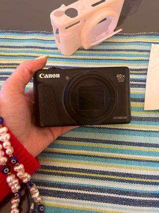 Cámara Digital Canon SX740hs