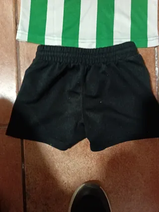 Conjunto camiseta y pantalón corto Betis niño