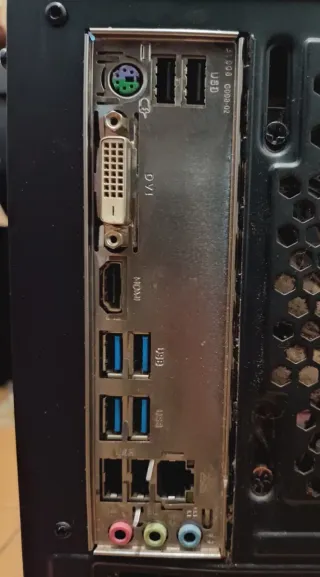 Placa Base Gigabyte B450M DS3H Socket AM4