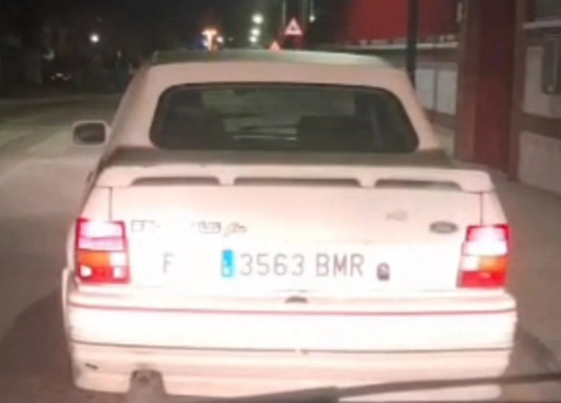 Ford Escort 1998 - foto 1