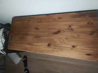 Cómoda de madera rústica