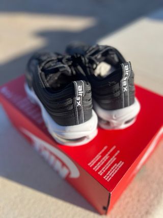 Nike Air Max 97 Negro y Blanco