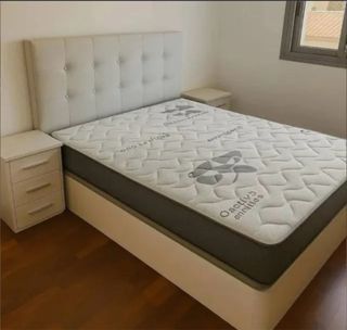 Liquidación:canapés y colchones armarios y sofas