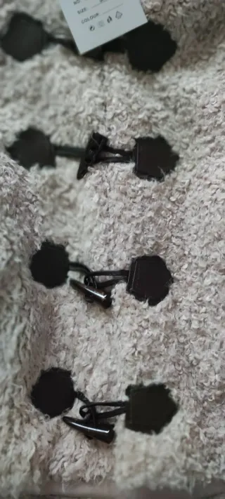 Giubbino corto beige con cappuccio