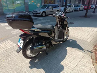 Honda SH300i ABS Negra