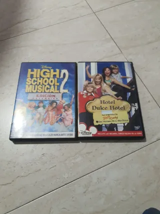 Lote 2 DVDs Disney: High School Musical 2 y Hotel