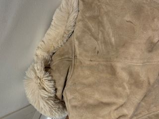 Abrigo largo de sheepskin y pelo sintetsingle muy