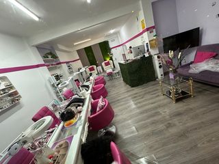 OPORTUNIDAD ÚNICA PARA INVERSORES O Manicurista !