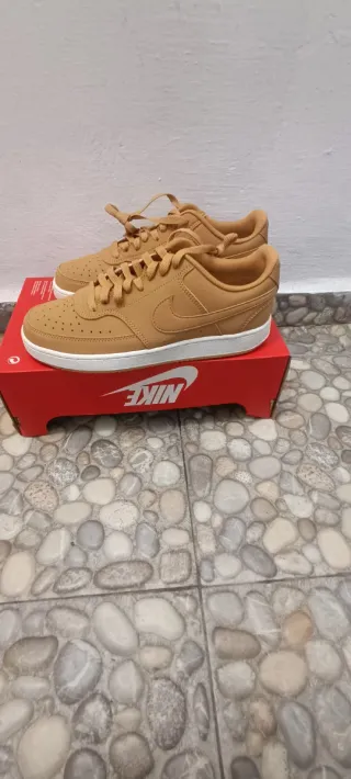 Zapatillas Nike Marrones