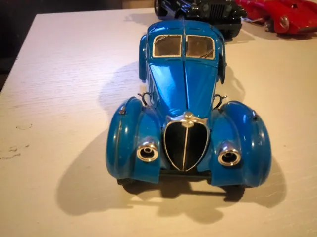 Coches a escala 1/24 para piezas