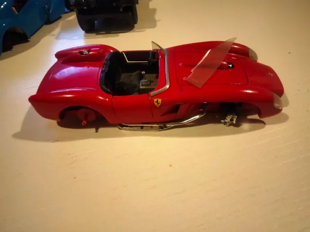 Coches a escala 1/24 para piezas