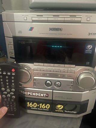 Minicadena Philips FW-C83 con Woox