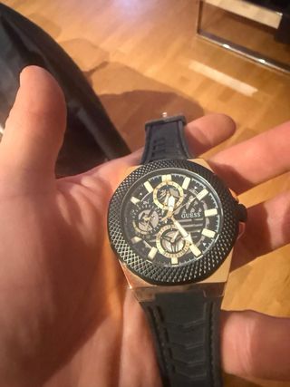 Reloj Guess GW0577G2 Negro y Dorado