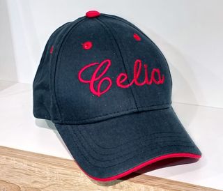 Gorra béisbol Celia negra y roja