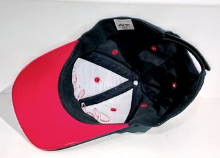 Gorra béisbol Celia negra y roja