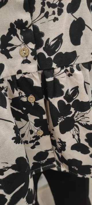 Blusa peplum con estampado floral