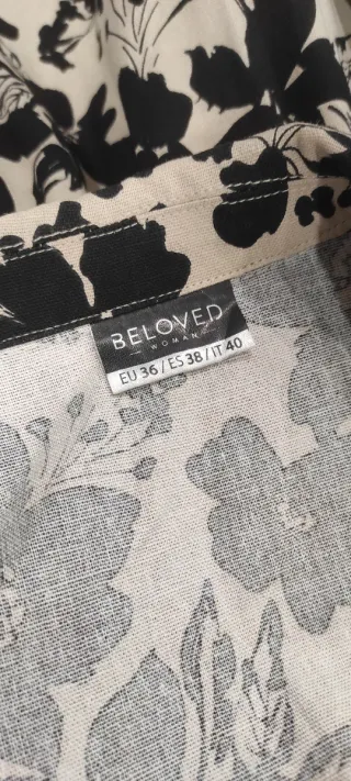 Blusa peplum con estampado floral