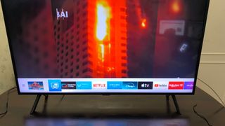 TV Samsung SMART 43" 4K (CON PEQUEÑA TARA)