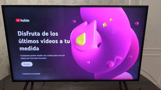 TV Samsung SMART 43" 4K (CON PEQUEÑA TARA)