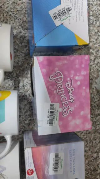 Tazas Disney: Mickey, Frozen, Princesas. 6€