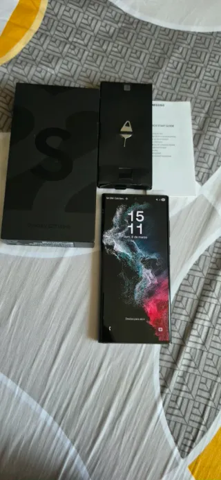 Samsung S22 Ultra Caja y Accesorios