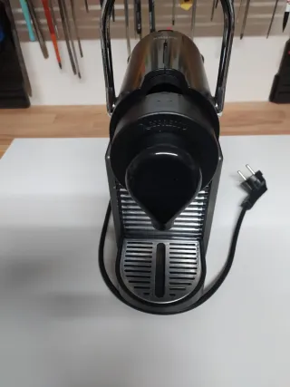 Cafetera Nespresso DESPIECE.