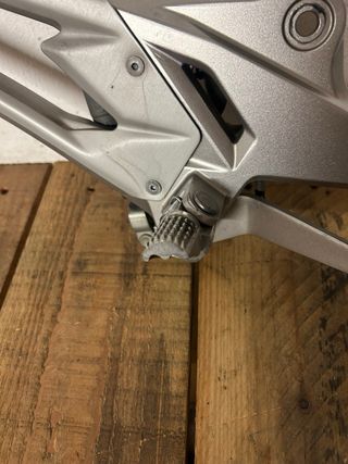 Soporte Estribera Derecho Kawasaki Z800