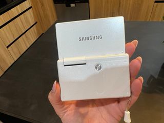 Cámara abatible Samsung Blanca