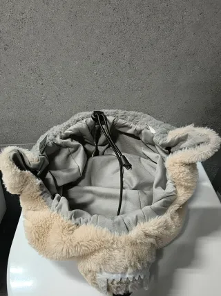 Copricasco peluche lupo