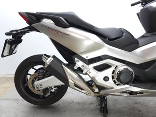 HONDA FORZA 750 2022 3683 kms.