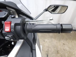 HONDA FORZA 750 2022 3683 kms.