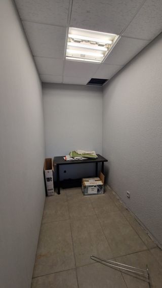 Oficina grande 120m2 con despachos – Fuenlabrada