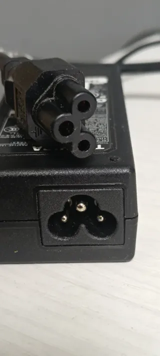 Cargador Portátil Toshiba