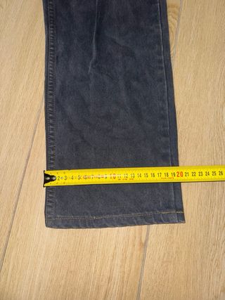 Levi's 401 W28 L34 vintage anni '90