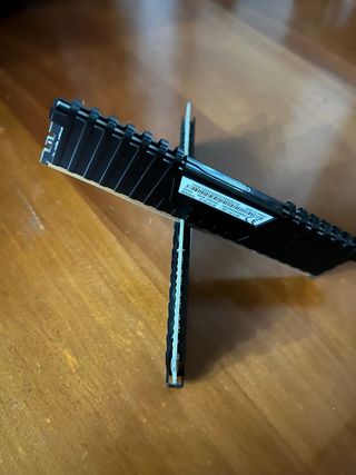 16GB (8x2) DDR4 Corsair Vengeance LPX DDR4 3000Mhz