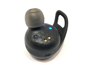 in-ear jbl reflect aero