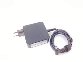 pc portatil lenovo 82kd