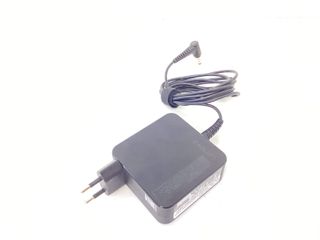 pc portatil lenovo 82kd