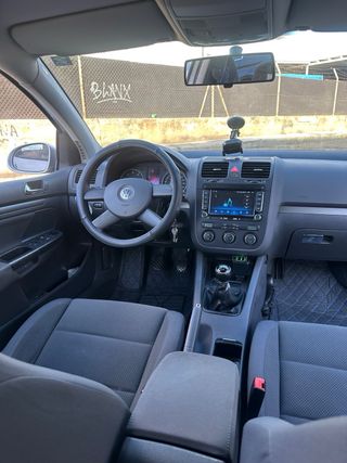 Volkswagen Golf 2005