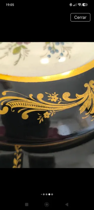 Bombonera Italiana Porcelana Negra y Dorada