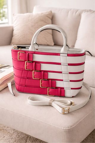 Mala rosa e branca nova com etiqueta